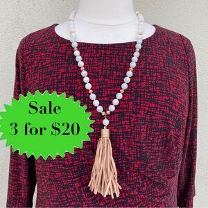 CHICO’S tassel pendant necklace fringe beaded marbled faceted fez iridescent